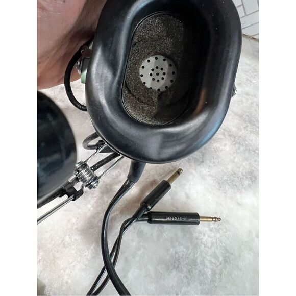 DAVID CLARK H10-30 PILOT HEADSET AVIATION HEADPHONES Dual Plug - Picture 8 of 14